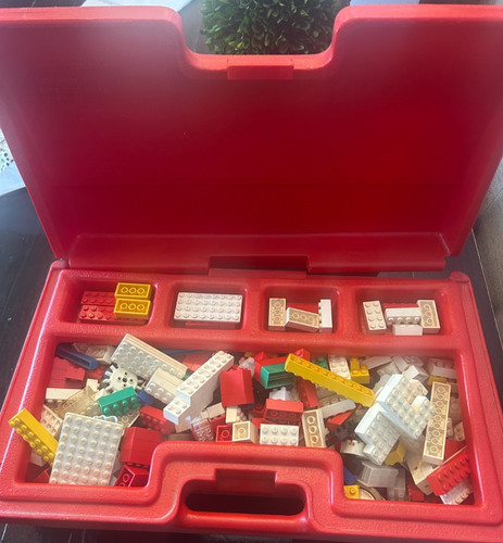 1980 red lego carrying - red,